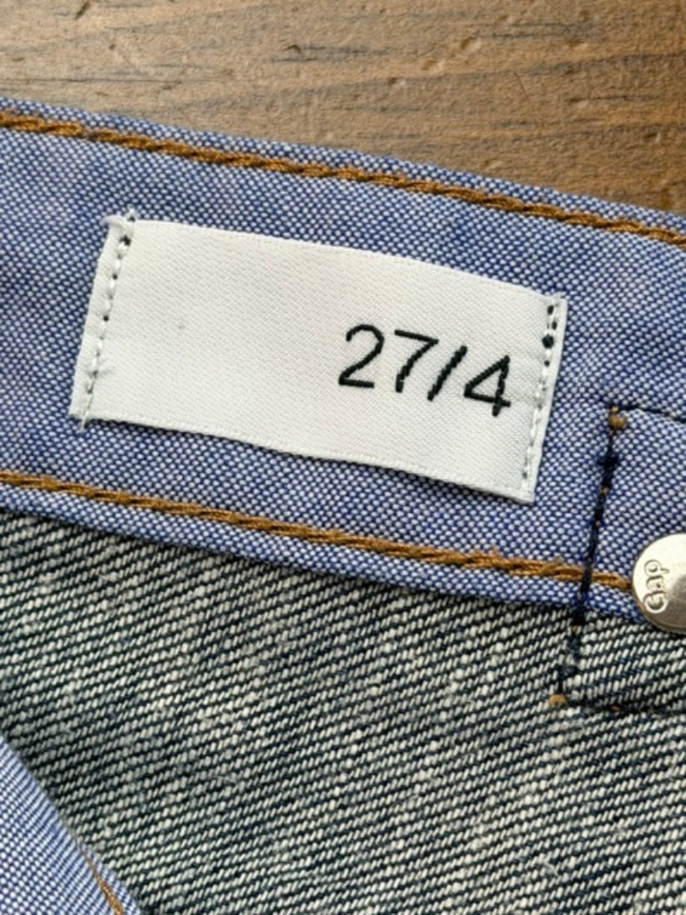 GAP 1969 Distressed Jean Shorts Women's Size 4/27 Deconstructed Dark Wash - Picture 3 of 8